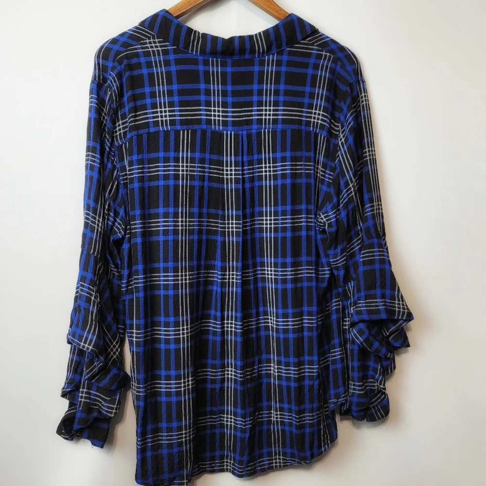 Est. 1948 plaid high- low butterfly sleeve top - Picture 2 of 5